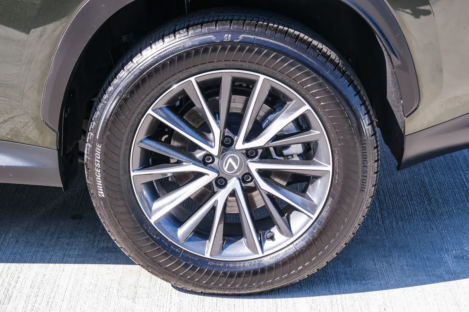 Used 2025 Lexus NX 250 FWD image 9