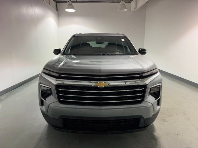 Used 2024 Chevrolet Traverse LT AWD/4WD image 2