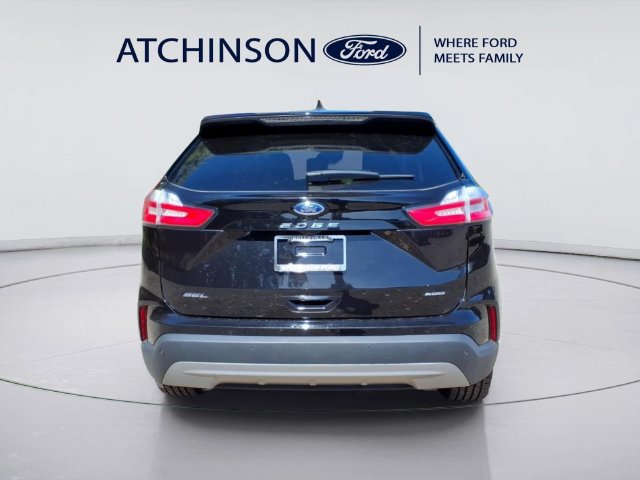Certified 2024 Ford Edge SEL w/ Convenience Package AWD/4WD image 6