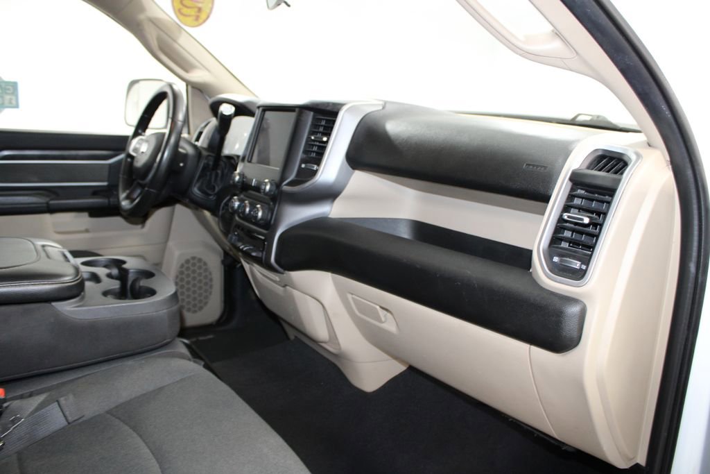 Used 2022 RAM 3500 Big Horn image 29