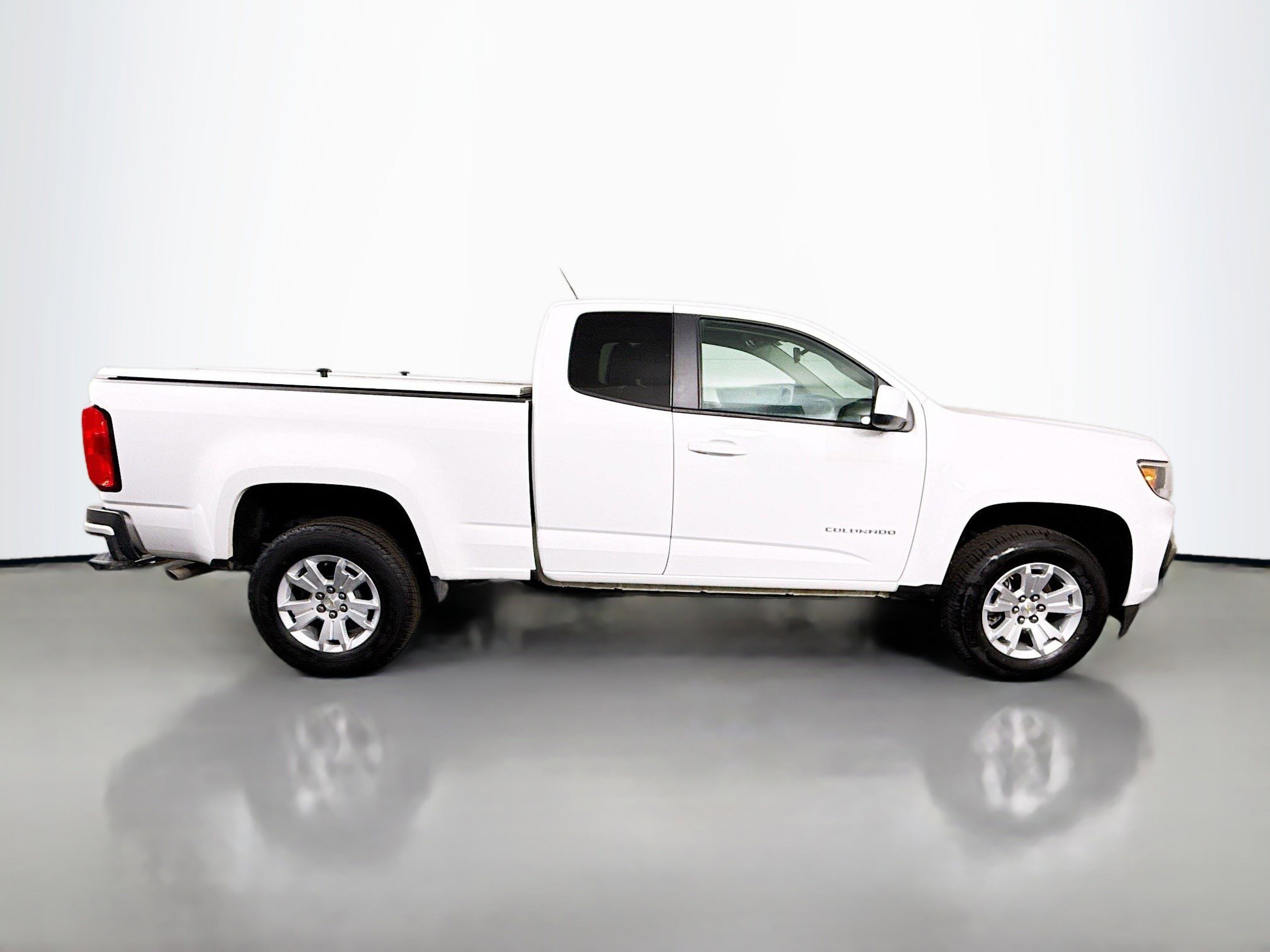 Used 2022 Chevrolet Colorado LT w/ Fleet Safety Package image 11