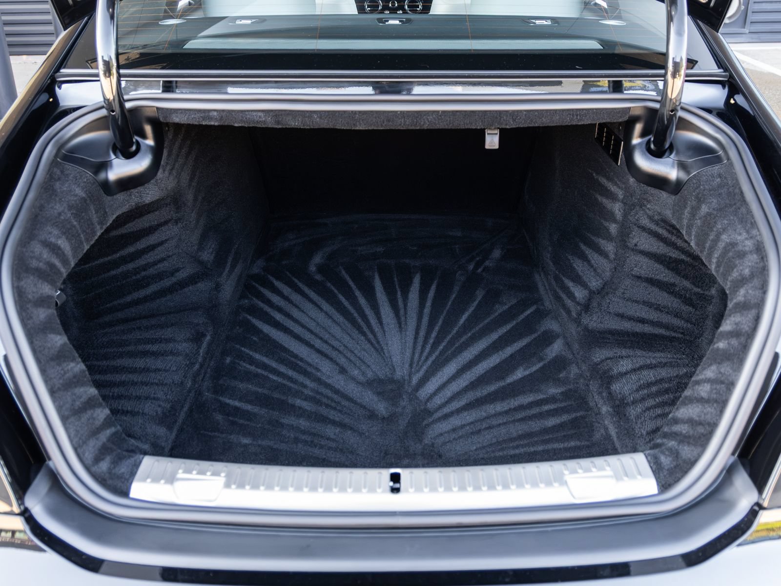 New 2027 Rolls-Royce Ghost AWD/4WD image 47
