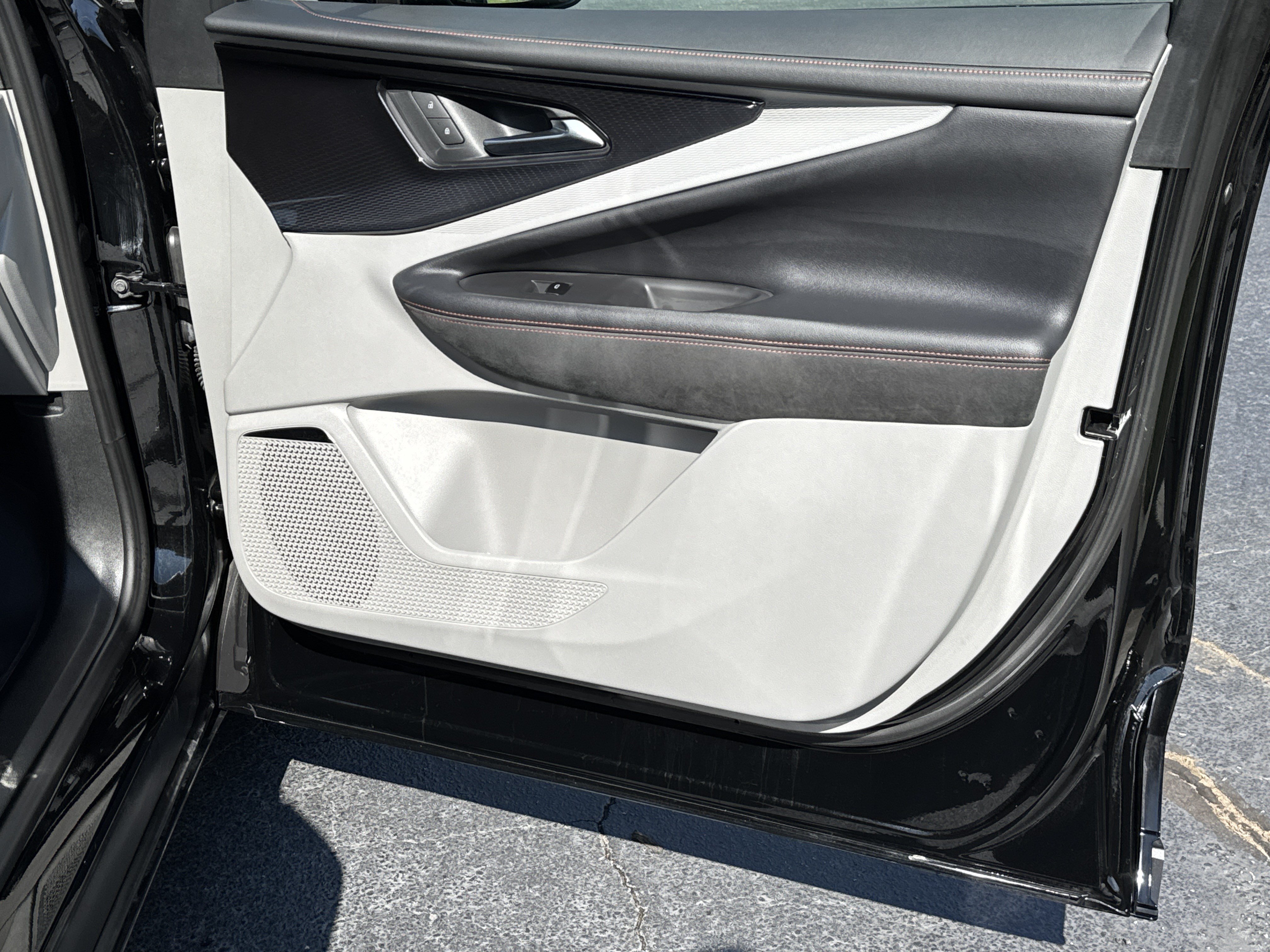 Certified 2025 Chevrolet Blazer EV SS AWD/4WD image 14