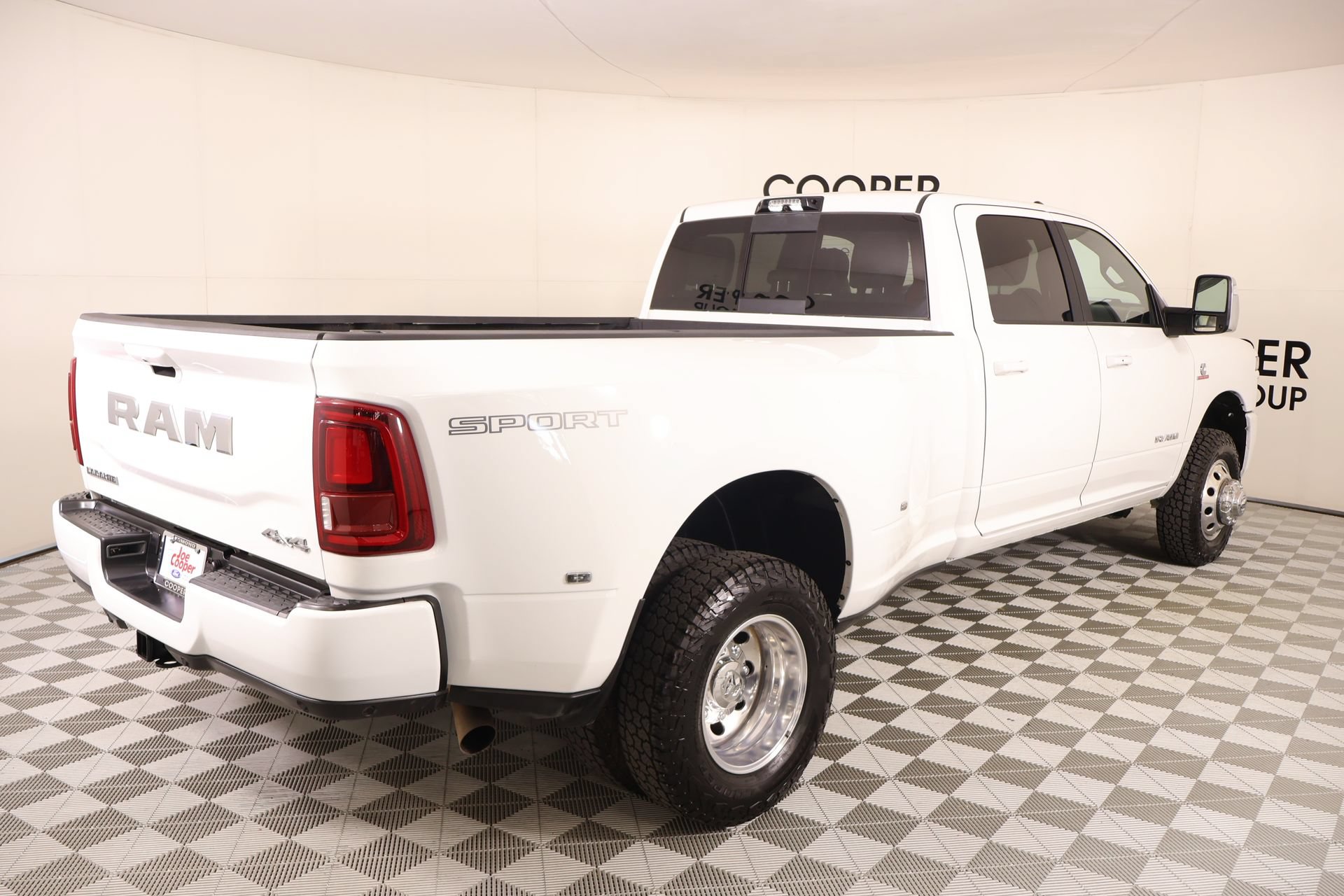 Used 2026 RAM 3500 Laramie w/ Sport Appearance Package AWD/4WD image 21