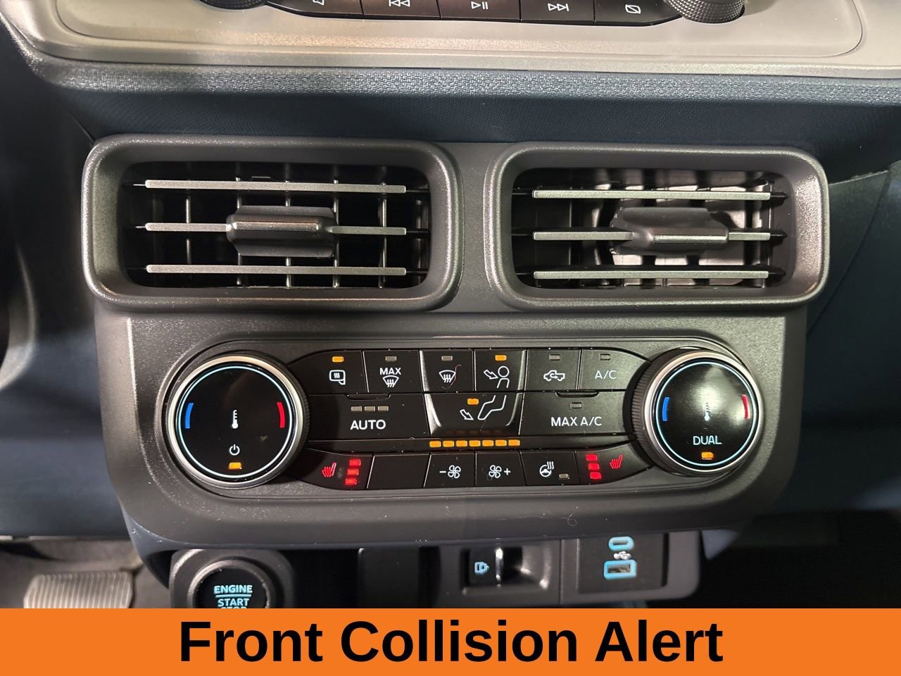 Used 2024 Ford Maverick Lariat w/ Black Appearance Package image 16