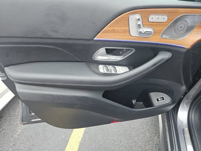 Used 2025 Mercedes-Benz GLS 450 4MATIC image 15