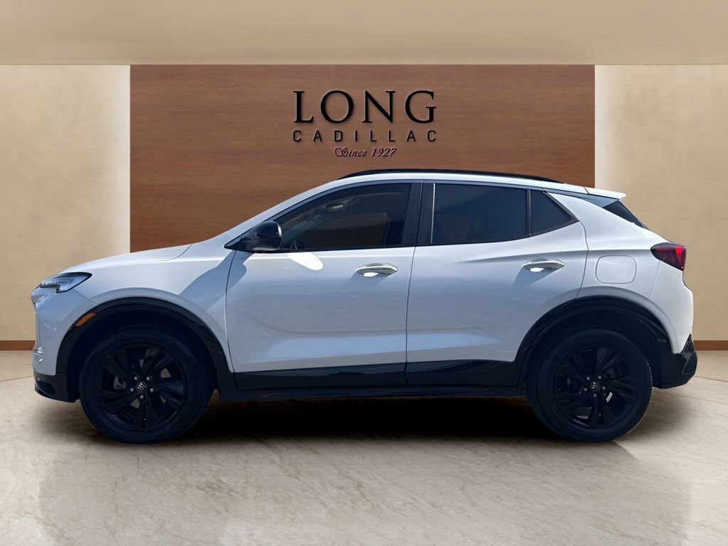 Used 2024 Buick Encore GX Sport Touring w/ Comfort Package image 2