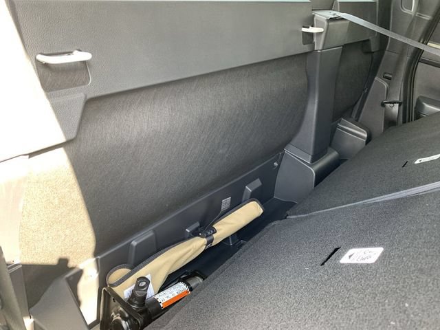 Used 2026 Toyota Tacoma SR5 RWD image 37