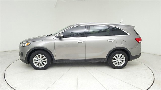 Used 2017 Kia Sorento LX image 8