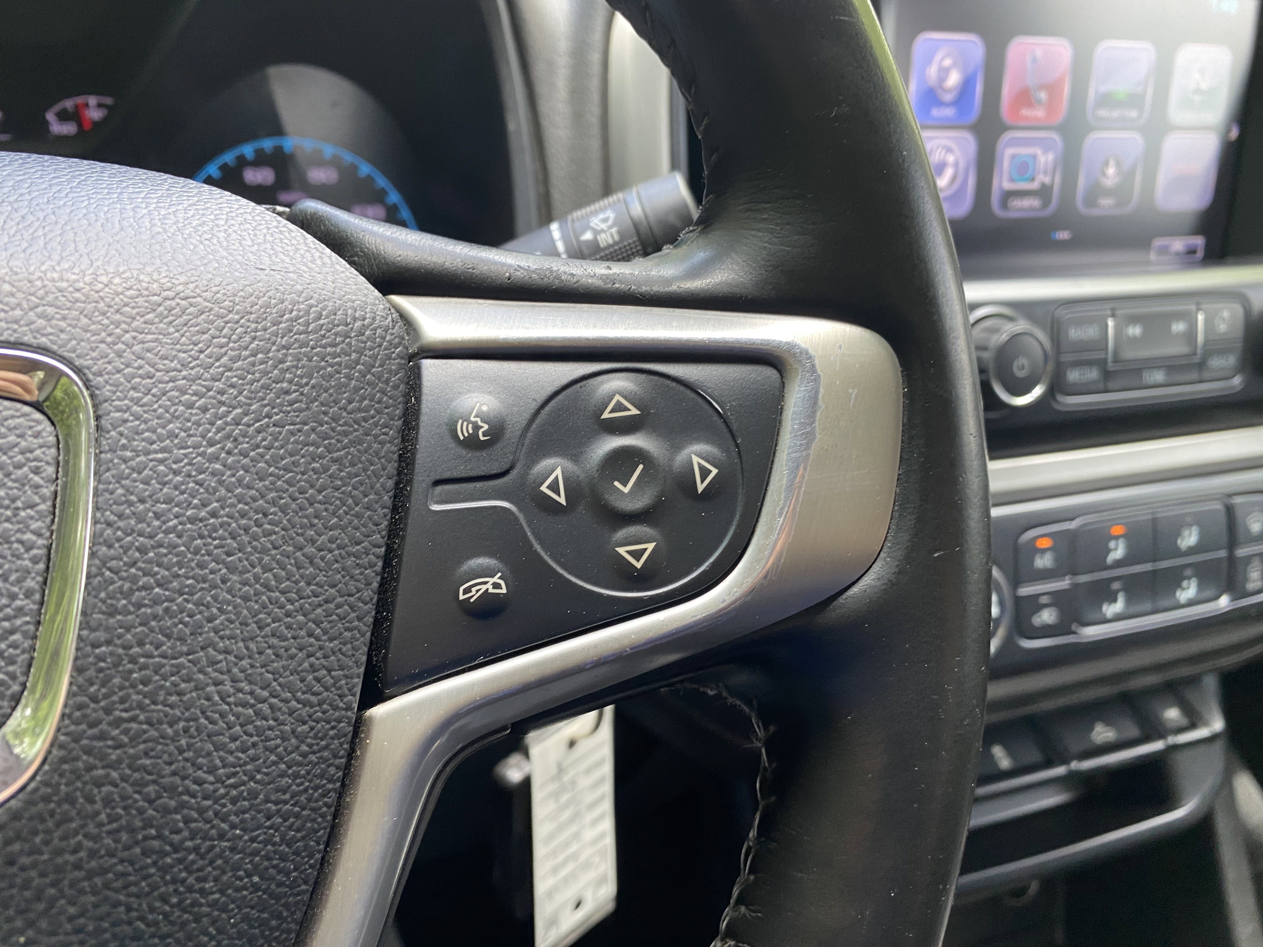 Used 2018 GMC Canyon SLE image 20