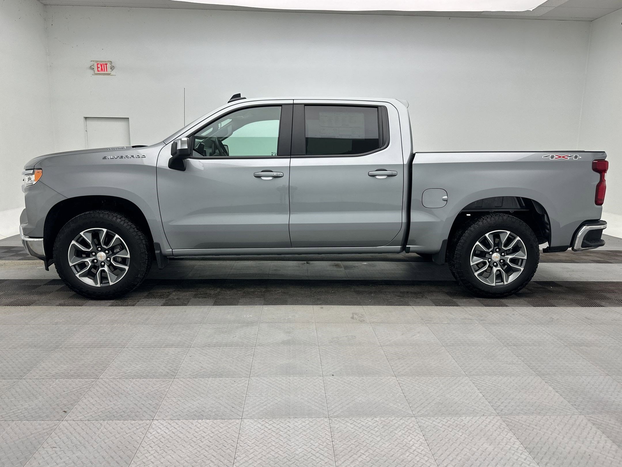 New 2026 Chevrolet Silverado 1500 LT image 2