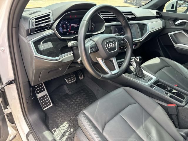 Used 2020 Audi Q3 2.0T Premium w/ Convenience Package AWD/4WD image 25