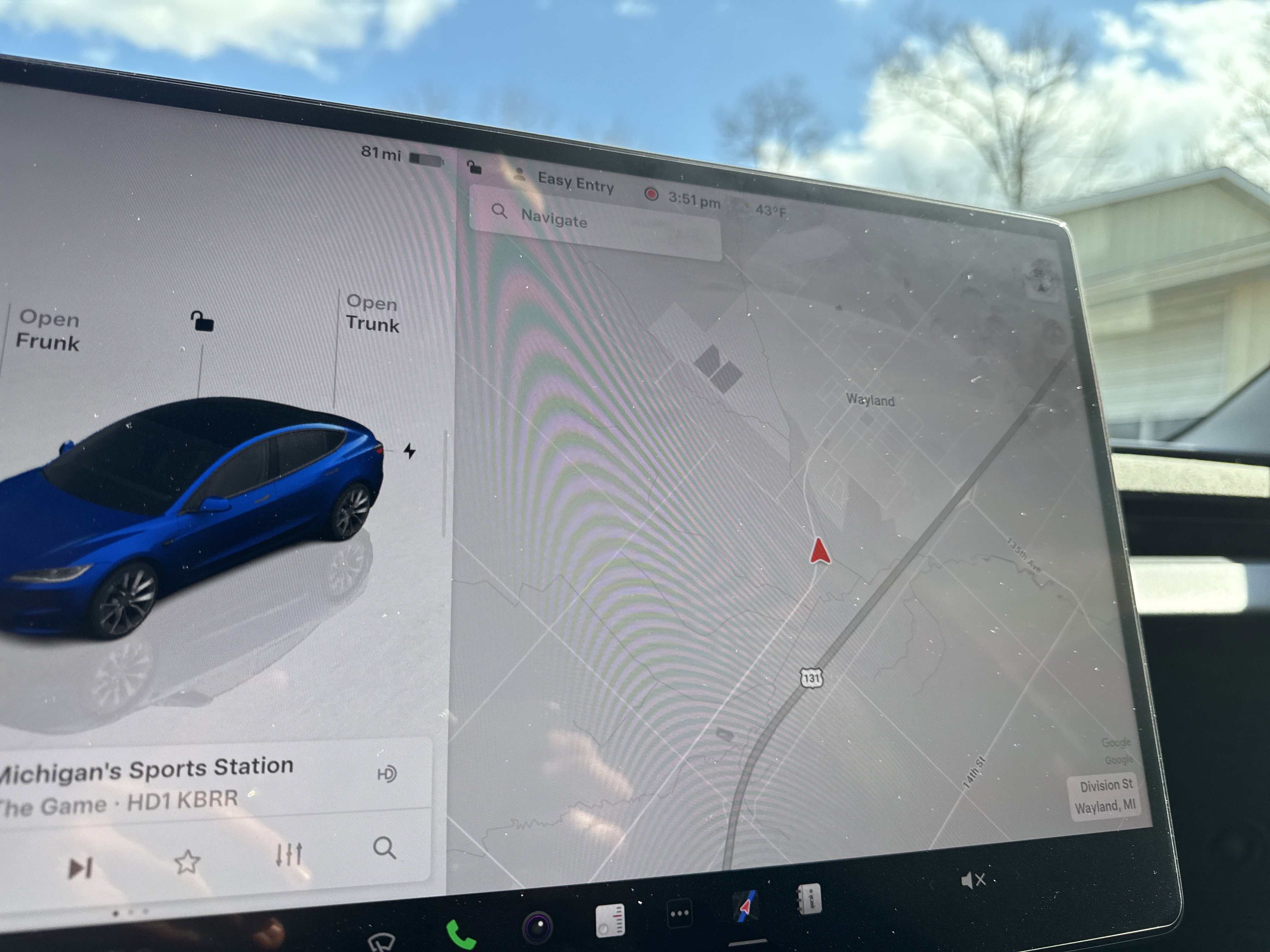 Used 2024 Tesla Model 3 Standard Range RWD image 4