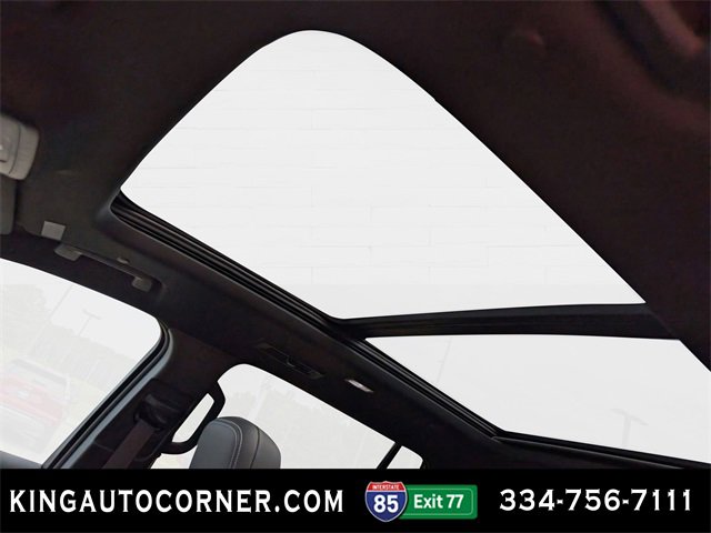 New 2026 Chevrolet Traverse LT w/ Sun and Wheel Package image 11