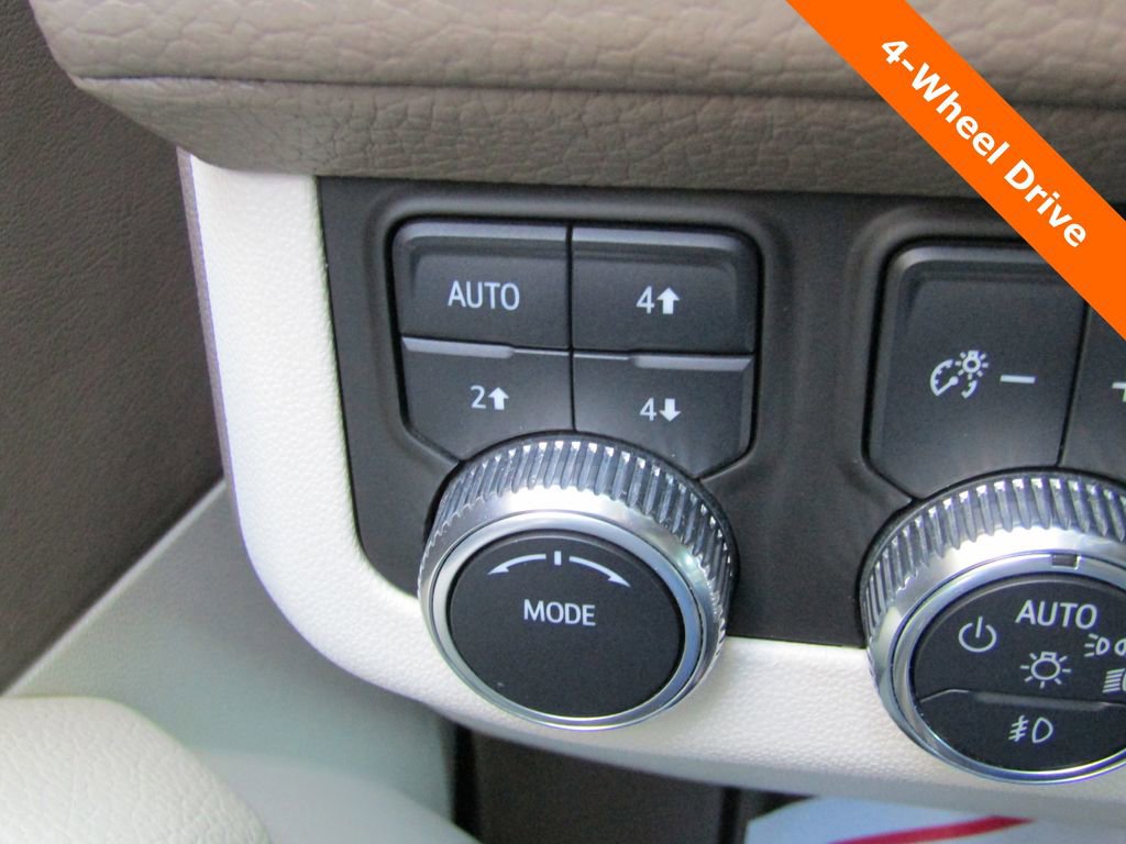 Used 2021 GMC Yukon Denali image 19