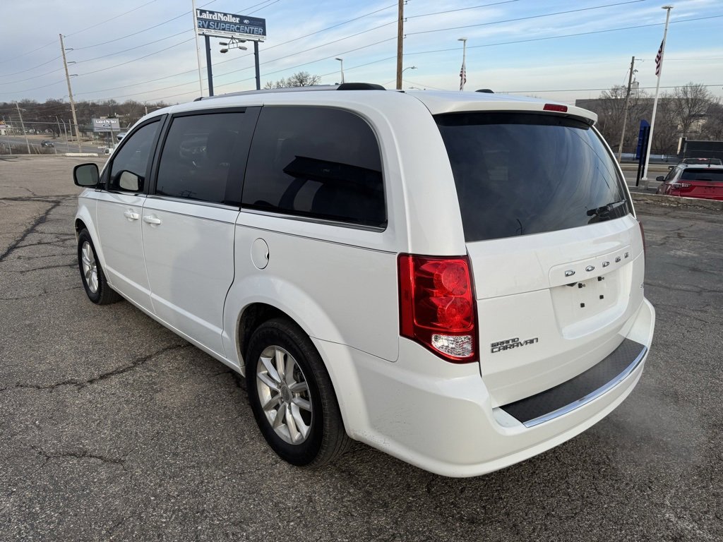 Used 2019 Dodge Grand Caravan SXT w/ Driver Convenience Group image 5