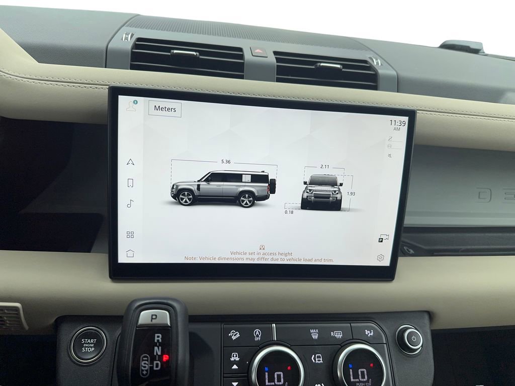 Used 2024 Land Rover Defender 130 S image 49