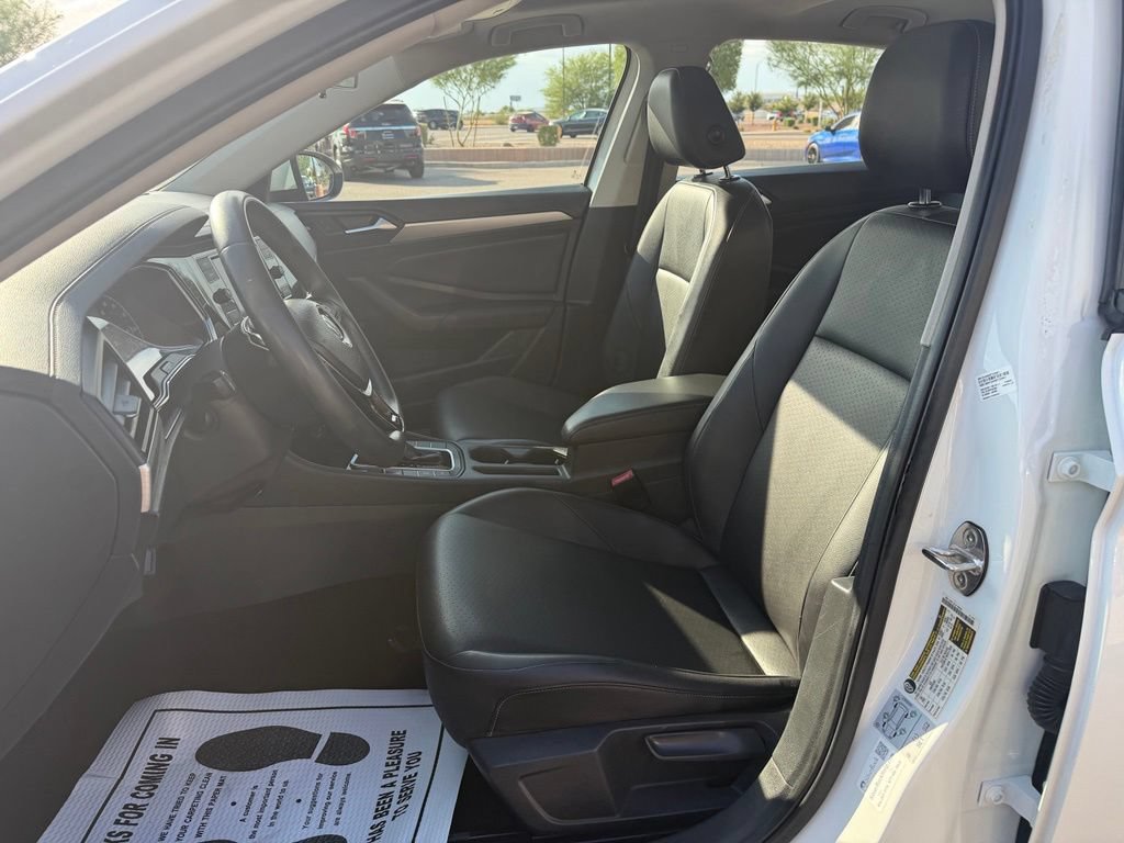 Used 2020 Volkswagen Jetta SE FWD image 13