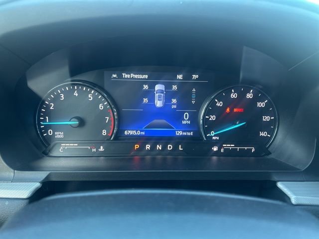 Used 2022 Ford Explorer XLT w/ Equipment Group 202A image 7