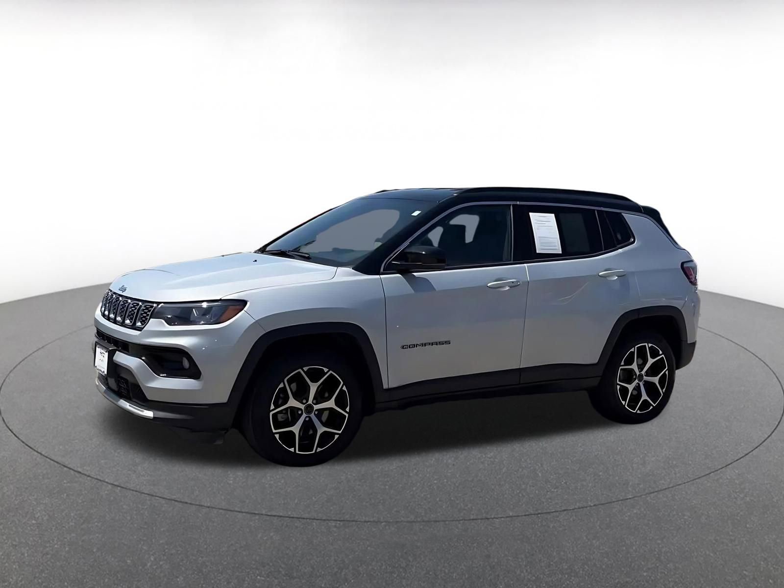 Used 2025 Jeep Compass Limited AWD/4WD image 8