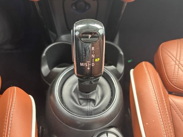 Used 2022 MINI Cooper S w/ Signature Upholstery Package FWD image 23