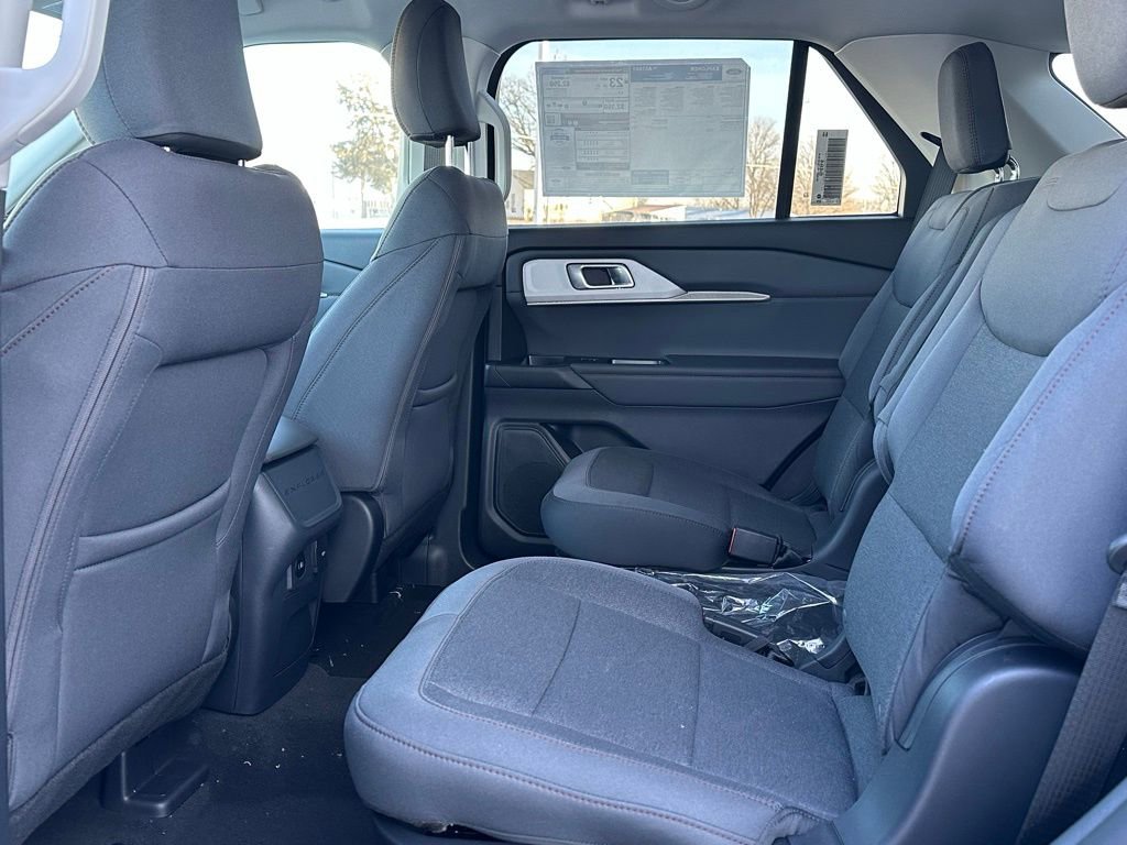 New 2026 Ford Explorer Active image 14
