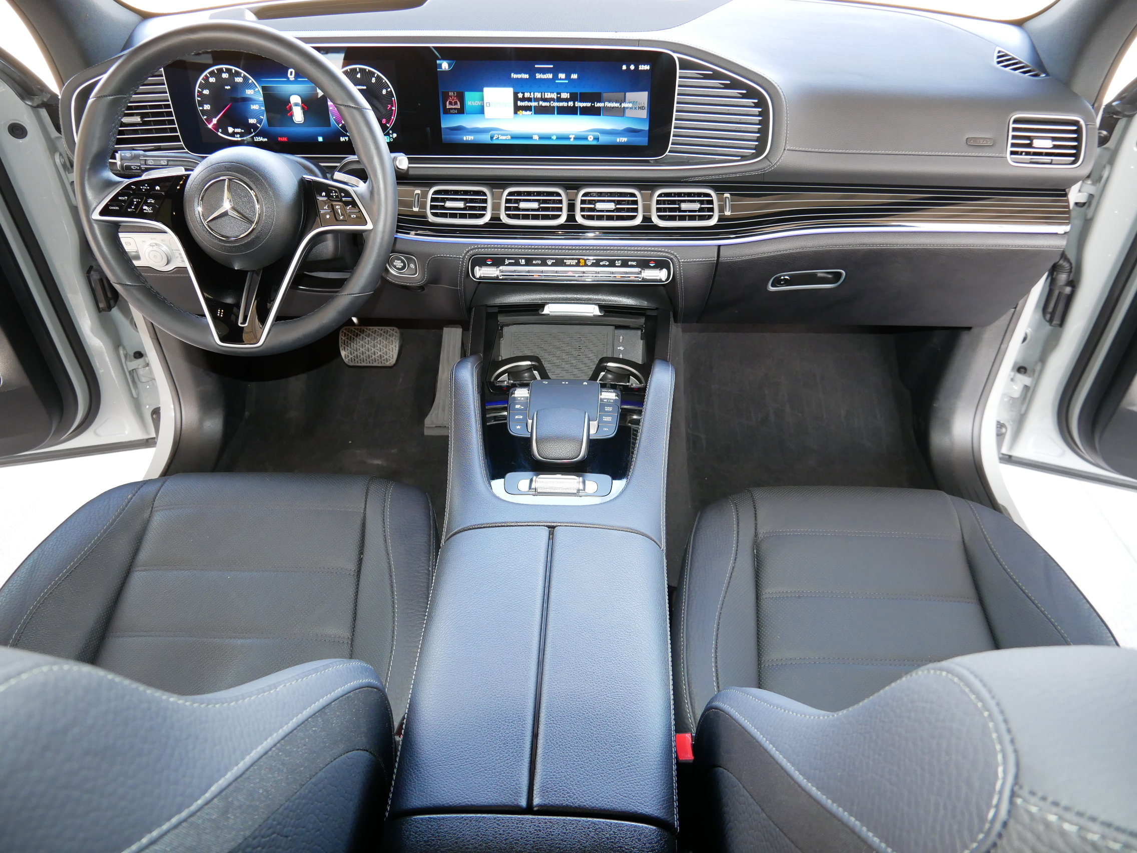 Used 2024 Mercedes-Benz GLE 580 4MATIC image 28