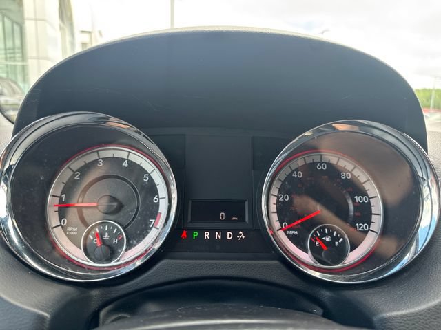 Used 2019 Dodge Grand Caravan SXT FWD image 17