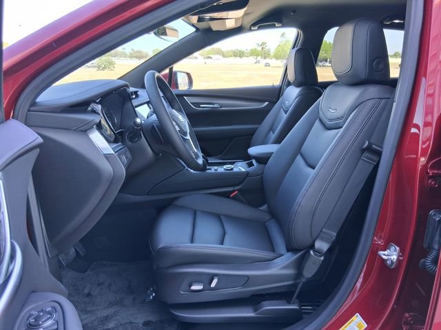 New 2026 Cadillac XT5 Luxury w/ LPO, Premium Carpet Package image 18