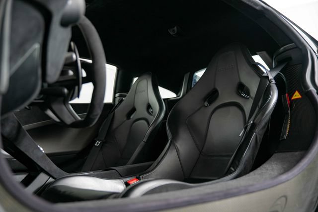 Used 2016 McLaren 675LT Coupe RWD image 15