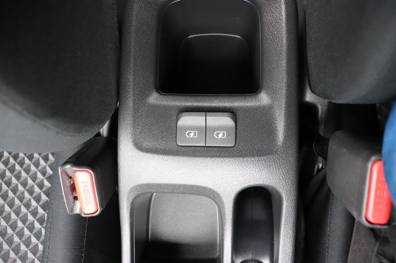 Used 2024 Nissan Versa S w/ Trunk Package image 34