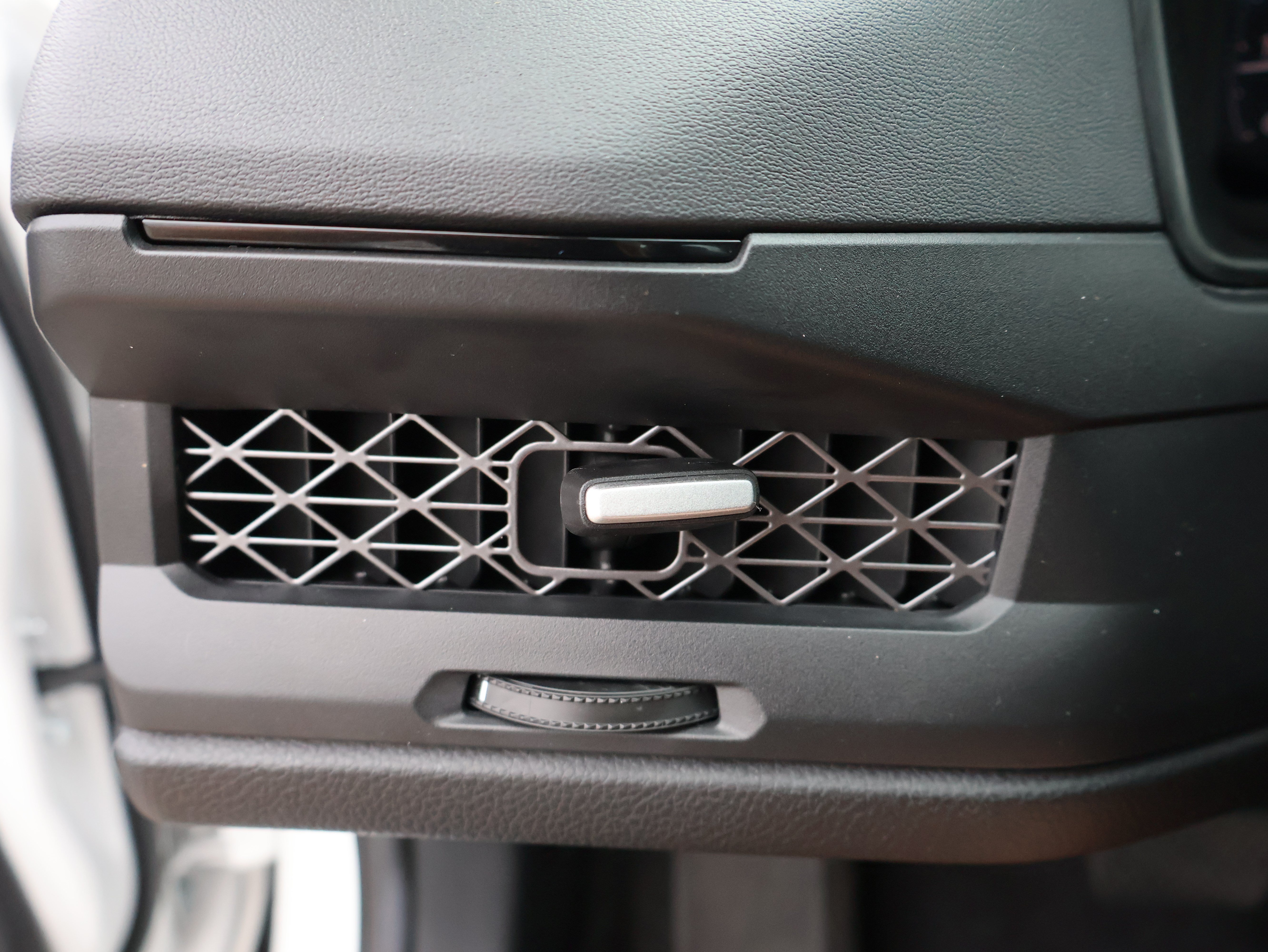 Used 2025 Honda Accord SE image 42