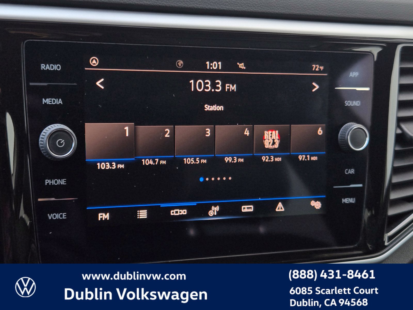 Certified 2022 Volkswagen Atlas Cross Sport SE FWD image 15