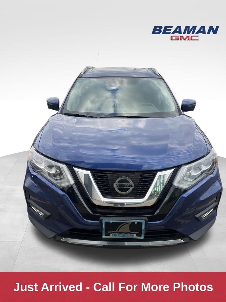 Used 2017 Nissan Rogue SL w/ SL Premium Package