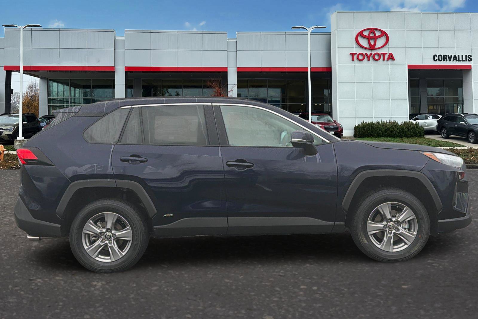 New 2025 Toyota RAV4 XLE w/ Convenience Package image 4