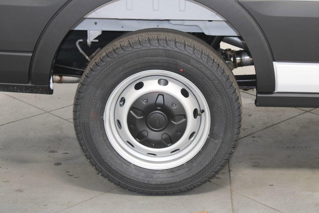 New 2026 Ford Transit 250 148 Medium Roof w/ Load Area Protection Package RWD image 12