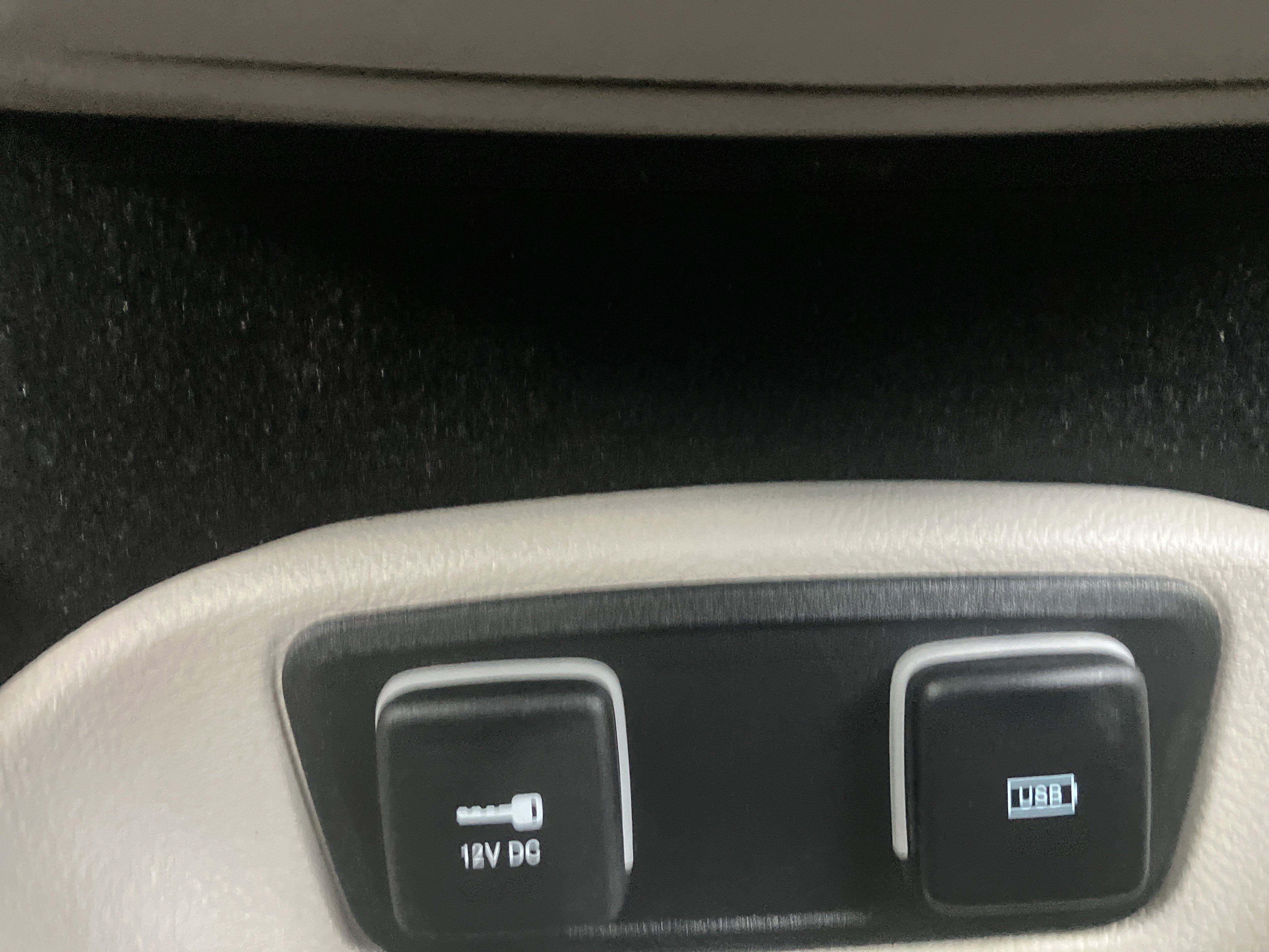 Used 2017 Chrysler Pacifica Touring-L w/ Tire & Wheel Group image 30