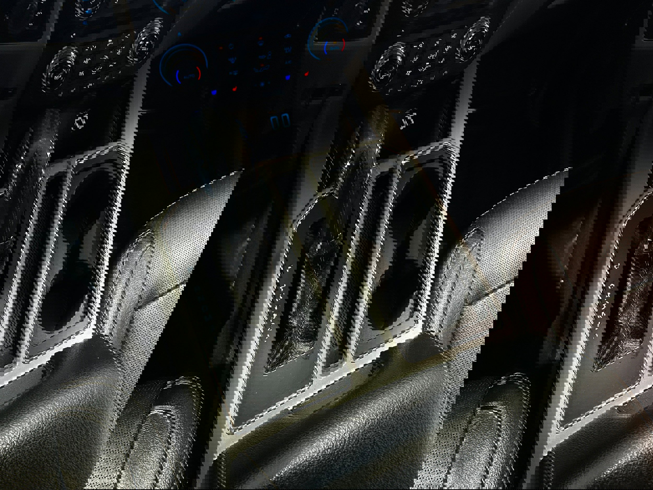 Used 2016 Ford F150 Lariat w/ Equipment Group 502A Luxury image 12