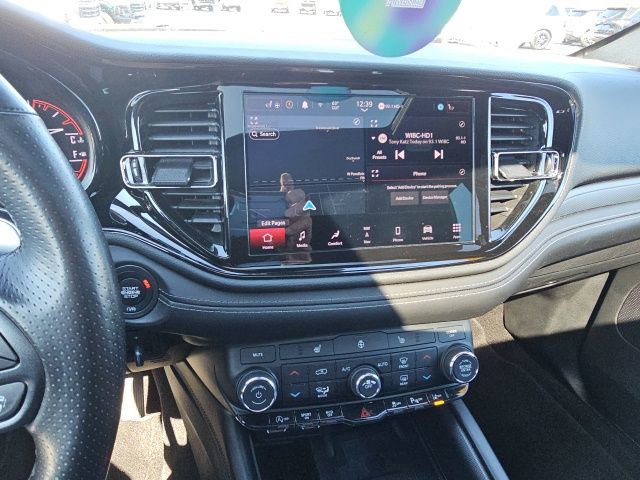 Used 2022 Dodge Durango GT image 38