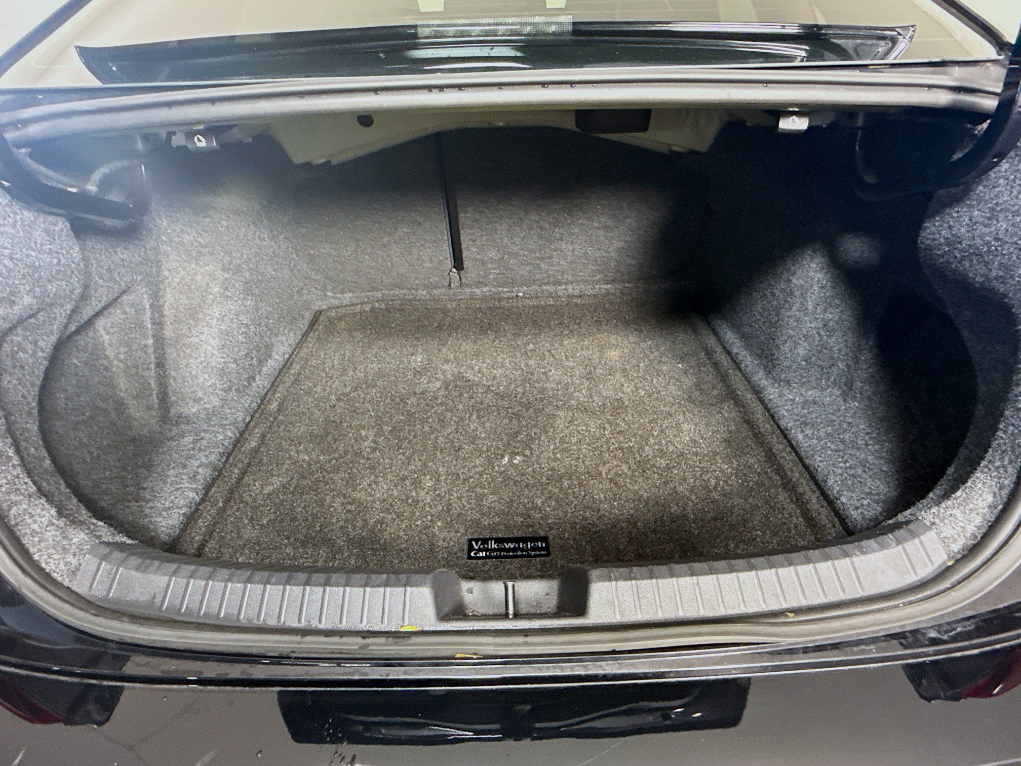 Used 2023 Volkswagen Jetta SE w/ Panoramic Sunroof Package FWD image 35