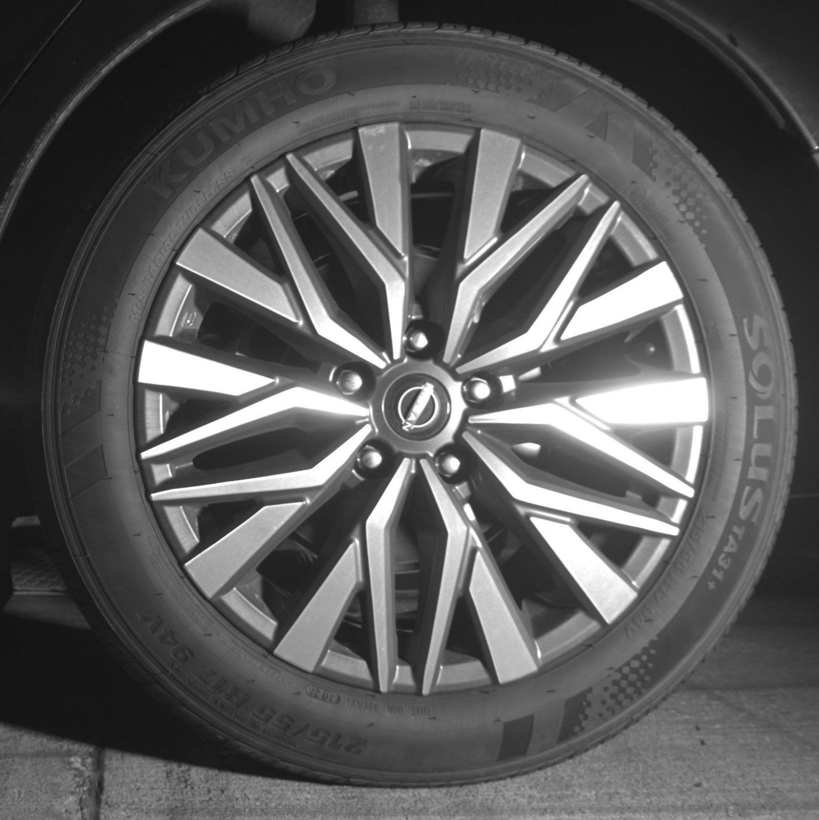 Used 2025 Nissan Altima 2.5 SV FWD image 16