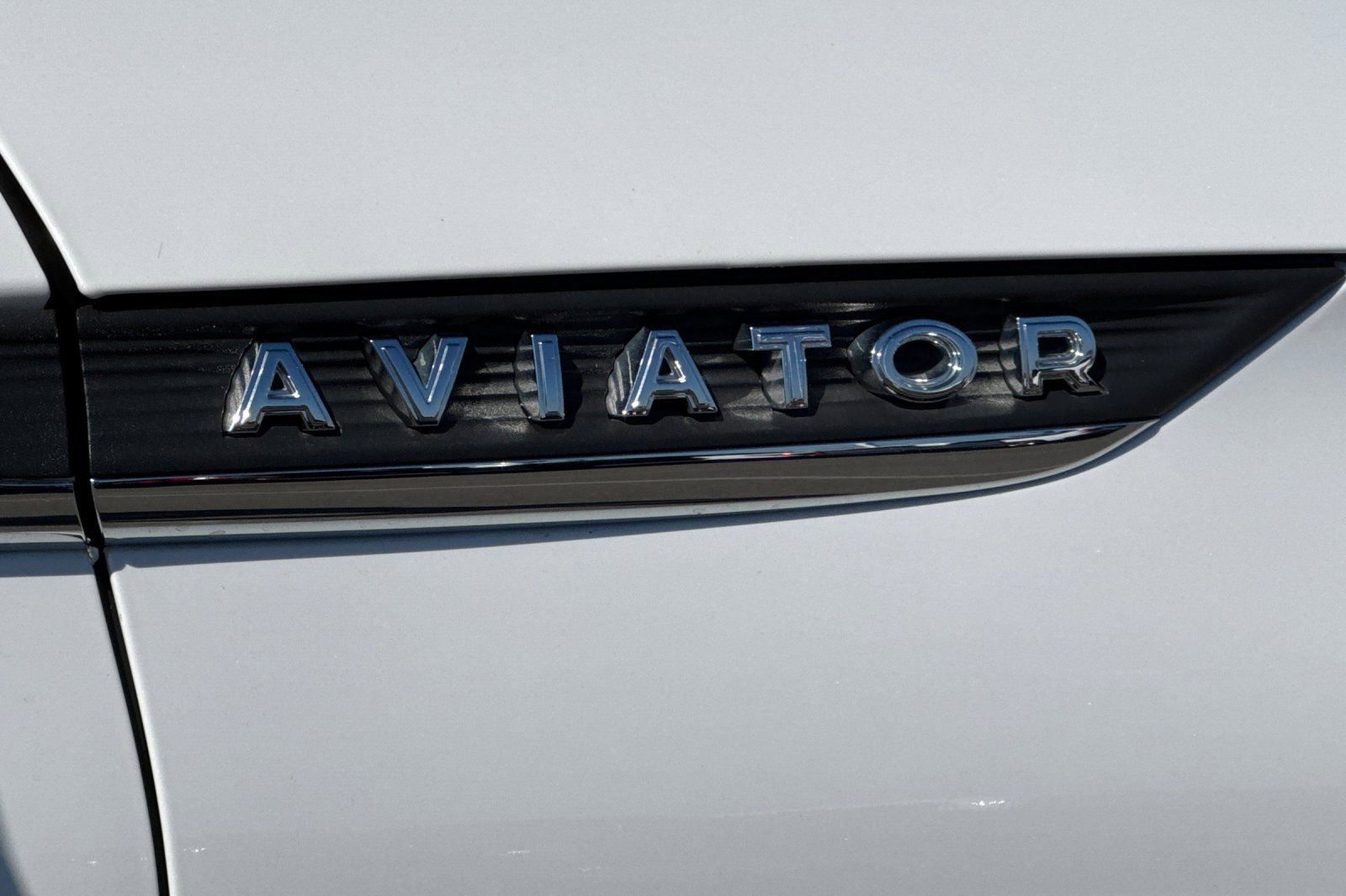 Used 2022 Lincoln Aviator Reserve w/ Equipment Group 201A image 29