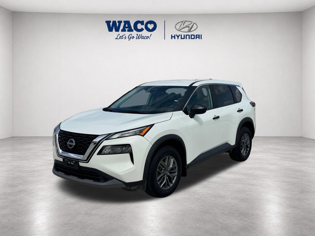 Used 2023 Nissan Rogue S AWD/4WD image 3