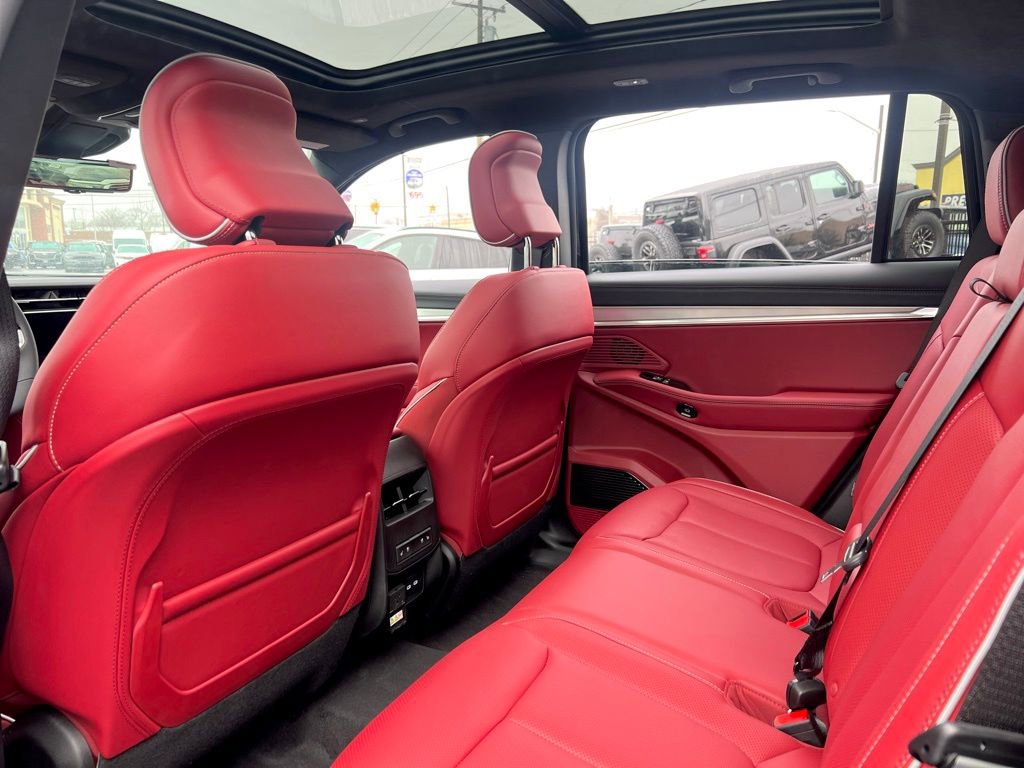 New 2024 Jeep Wagoneer Launch Edition image 16