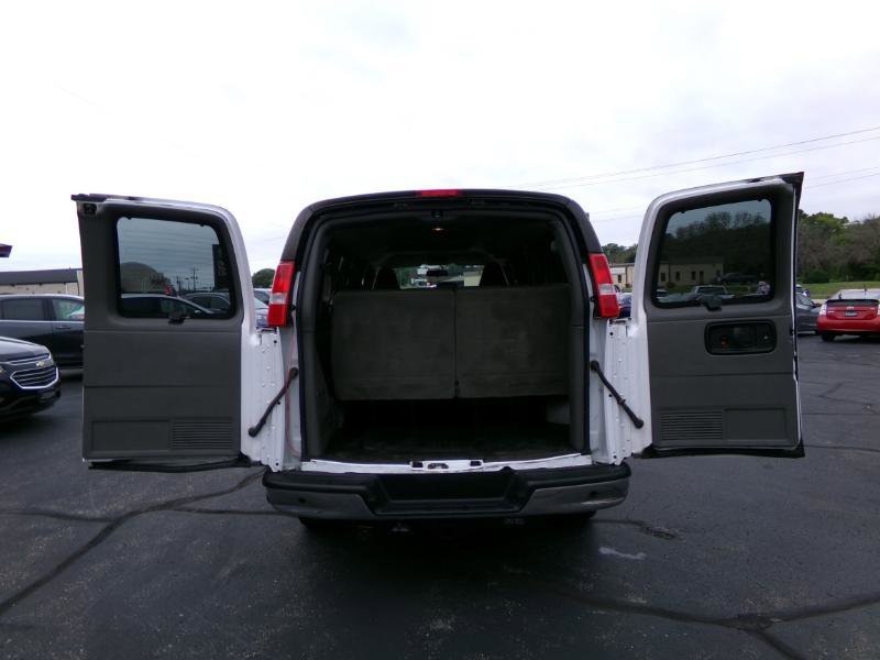 Used 2019 GMC Savana 3500 LS w/ Cold Climate Package image 36