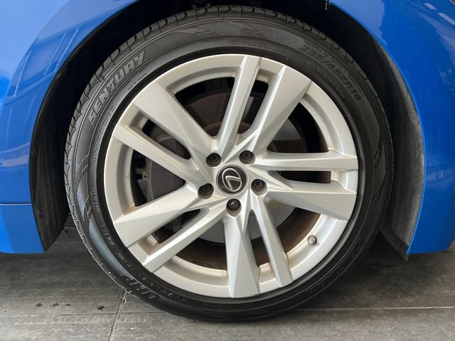 Used 2021 Lexus IS 300 w/ Comfort Package RWD image 12