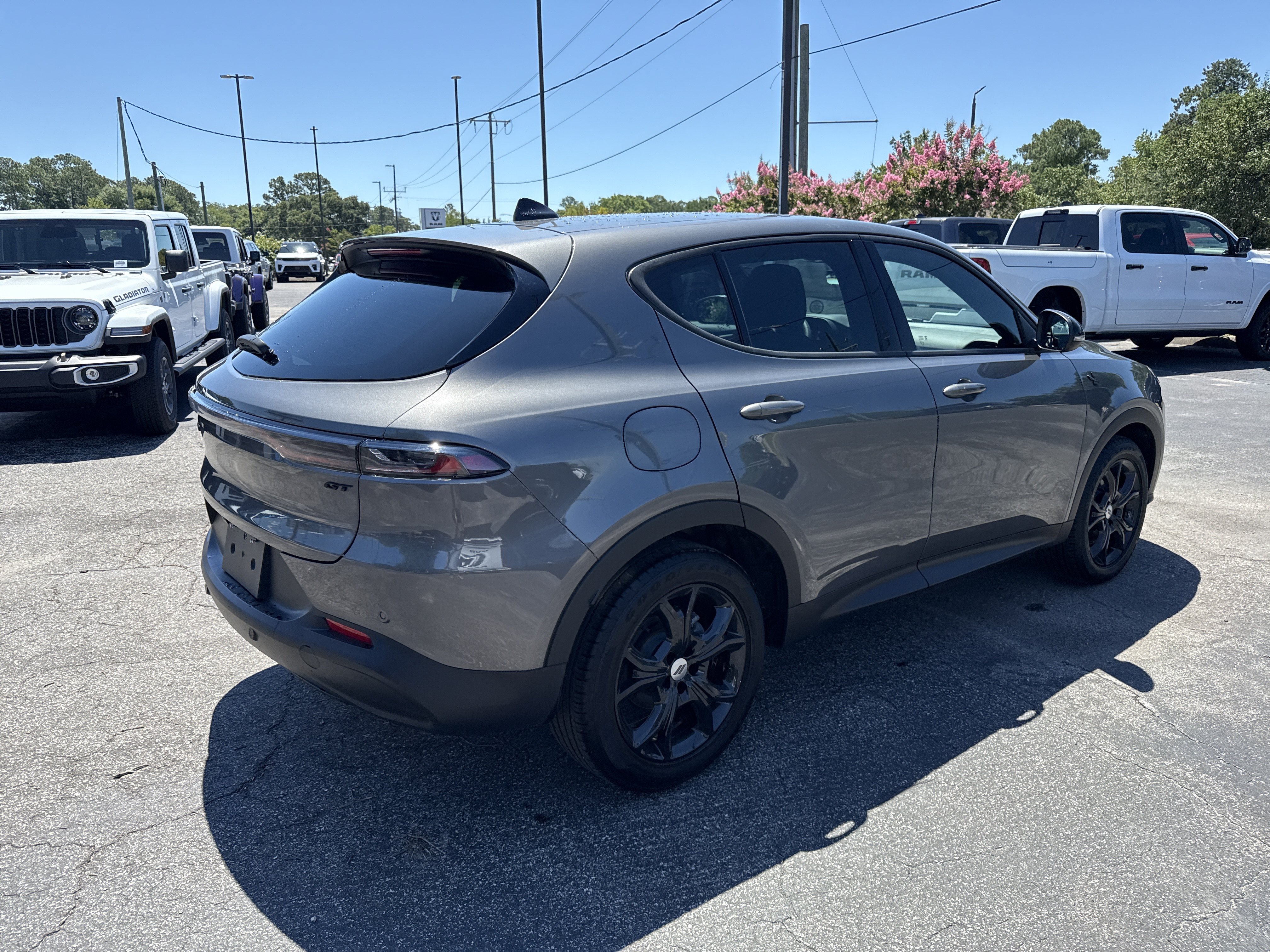 Used 2025 Dodge Hornet GT w/ GT Blacktop Package AWD/4WD image 9