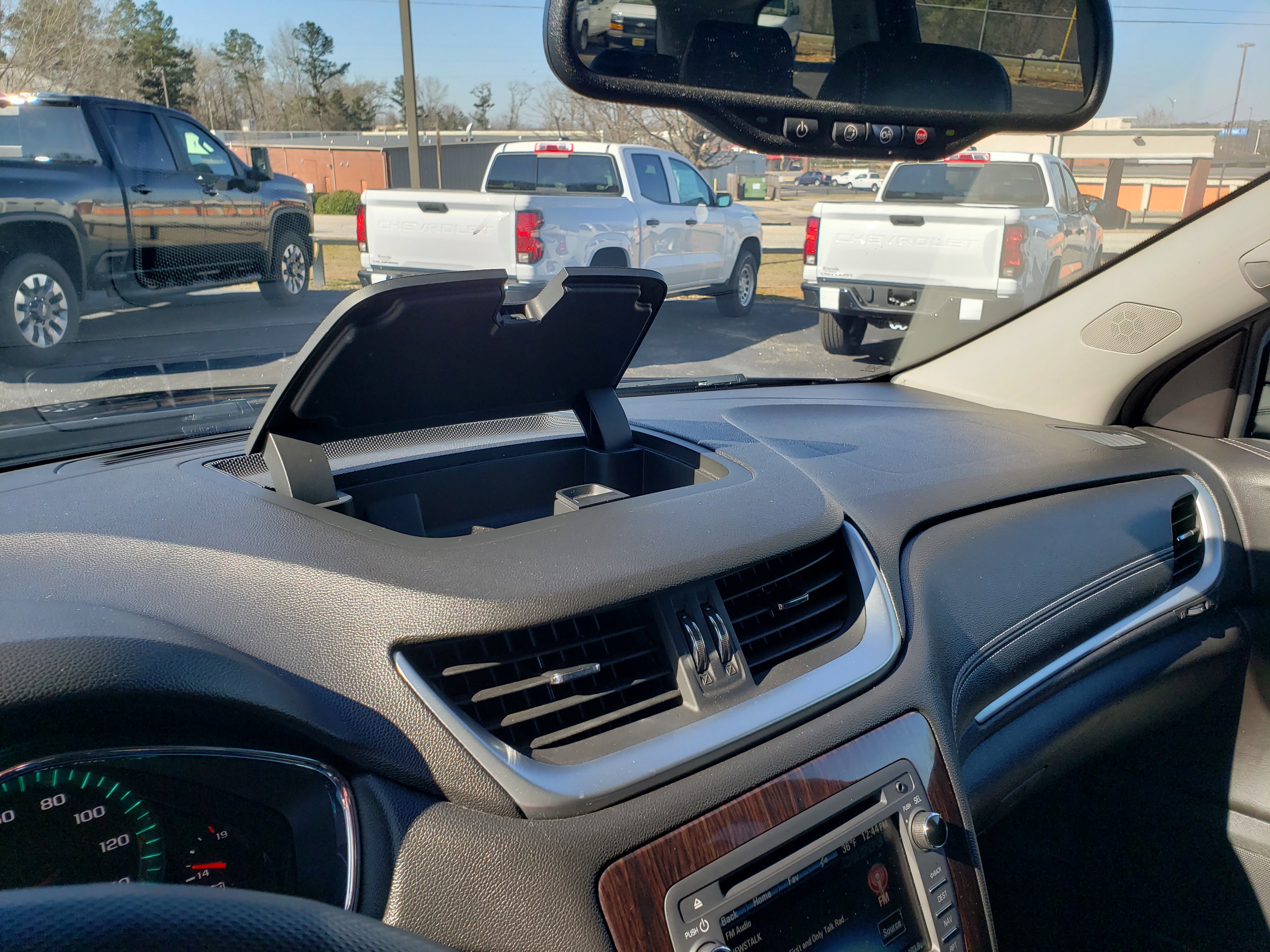 Used 2017 Chevrolet Traverse Premier image 20