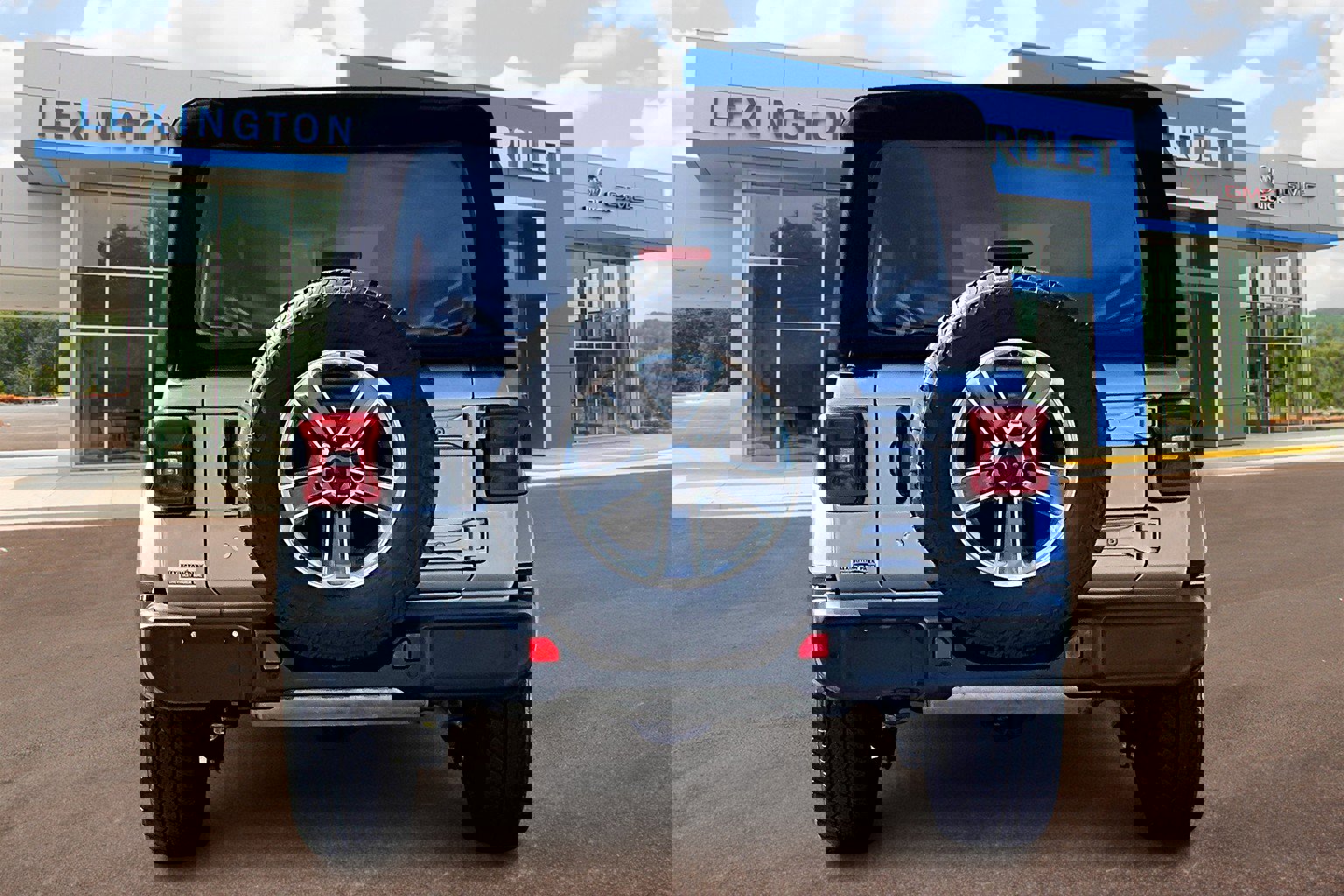 Used 2020 Jeep Wrangler Unlimited Sahara image 4