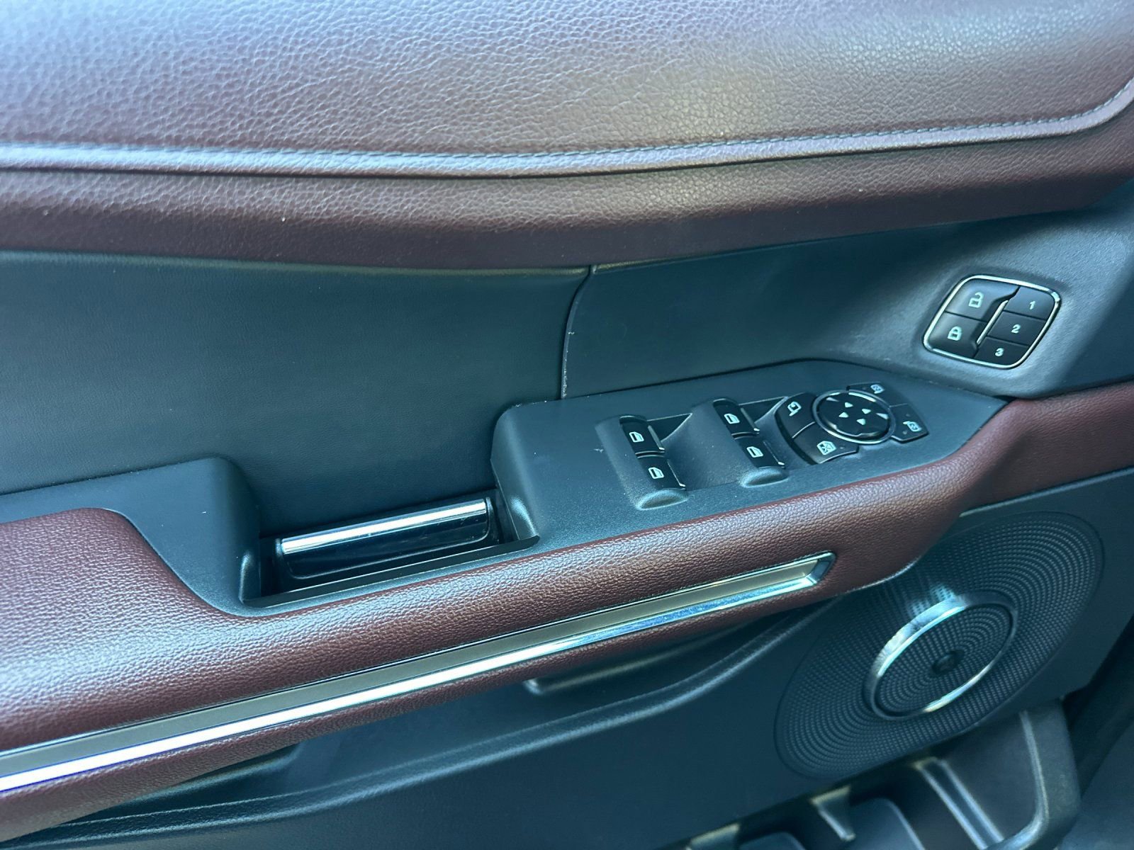 Used 2024 Ford Expedition Max Limited image 12